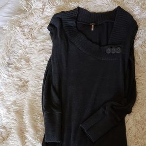 Poof pullover grey long sleeve Sweater size small